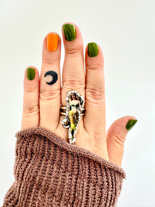 retro pin-up girl statement ring, fine silver, size 9
