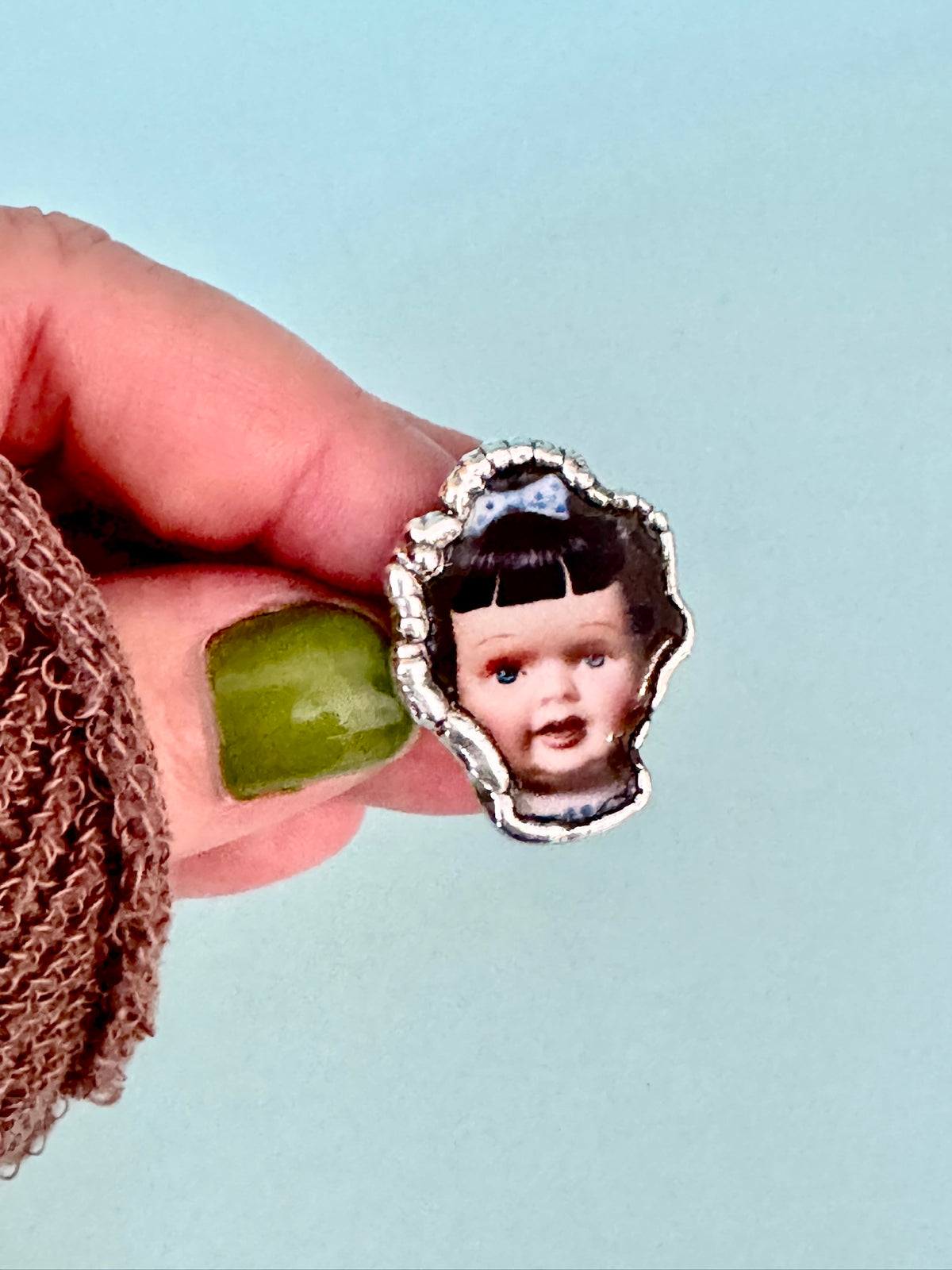 blue bow doll head ring, fine silver, size 9