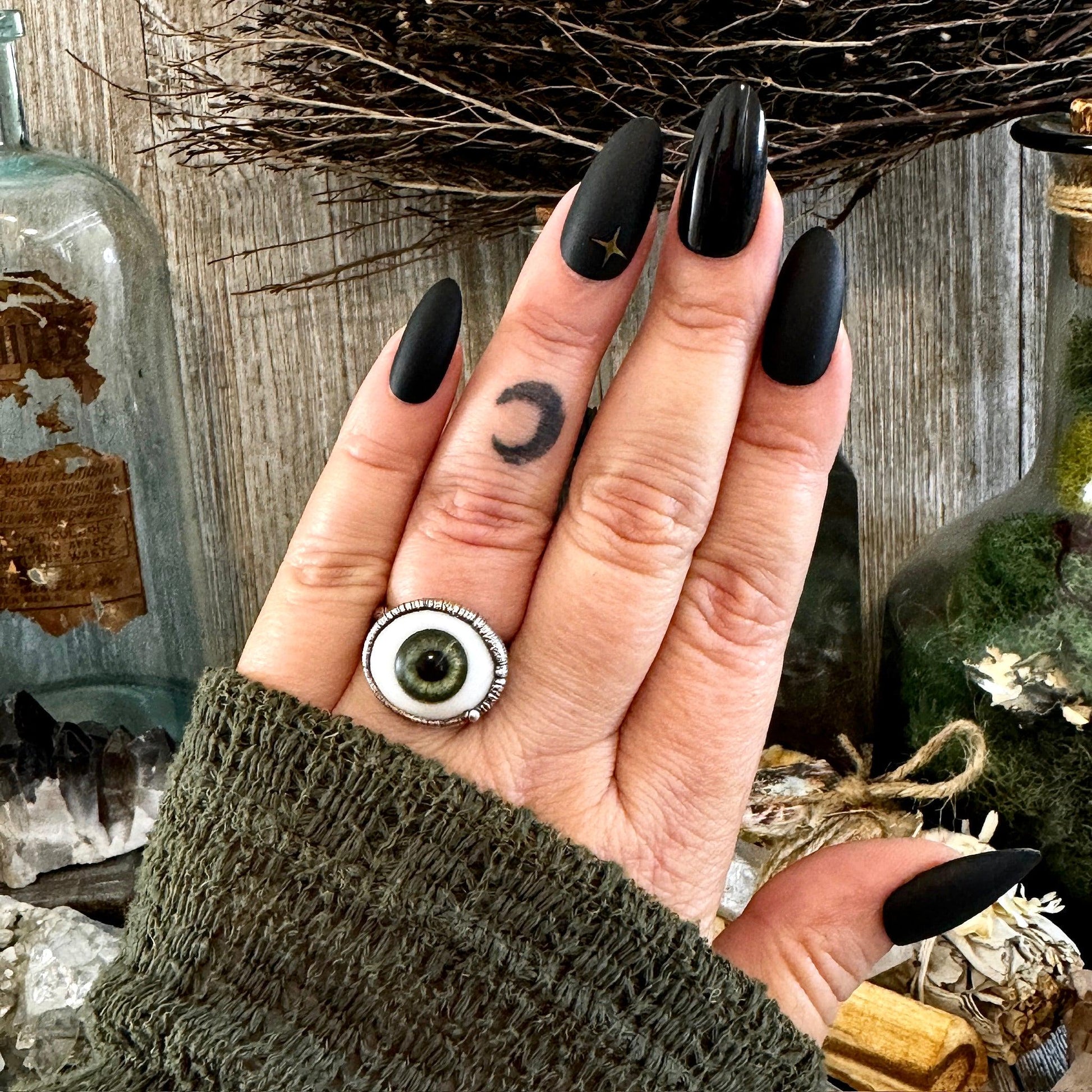 Green Iris Glass Eye Ring Silver Size 6 7 8 9 10 / Foxlark Collection