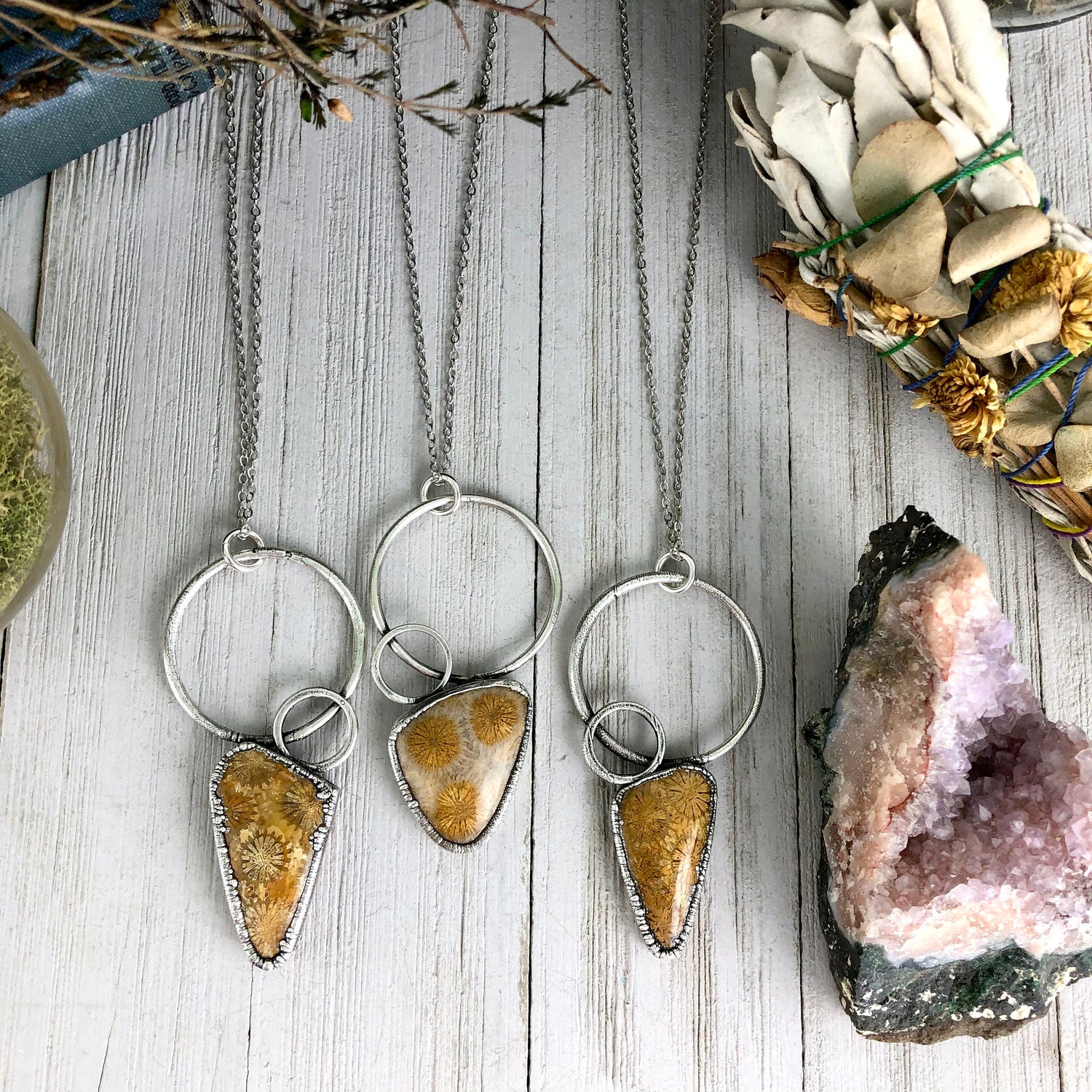 Boho Natural Stone Necklace in Silver / Fossilized Coral Jewelry For Woman / Crystal Pendant Bohemian Fashion