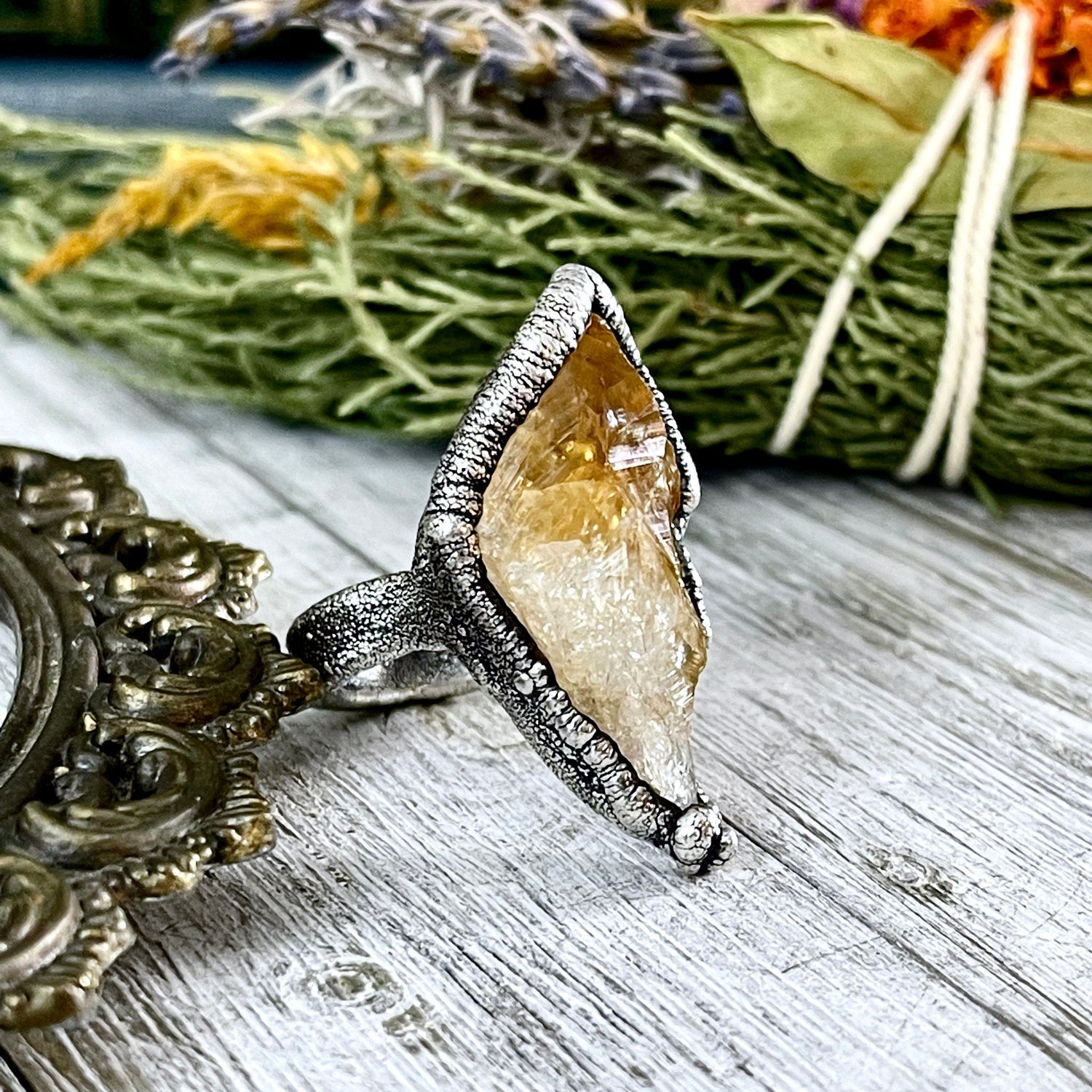 Size 6.5 Raw Citrine Crystal Point Ring Set in Fine Silver / Foxlark Collection - One of a Kind