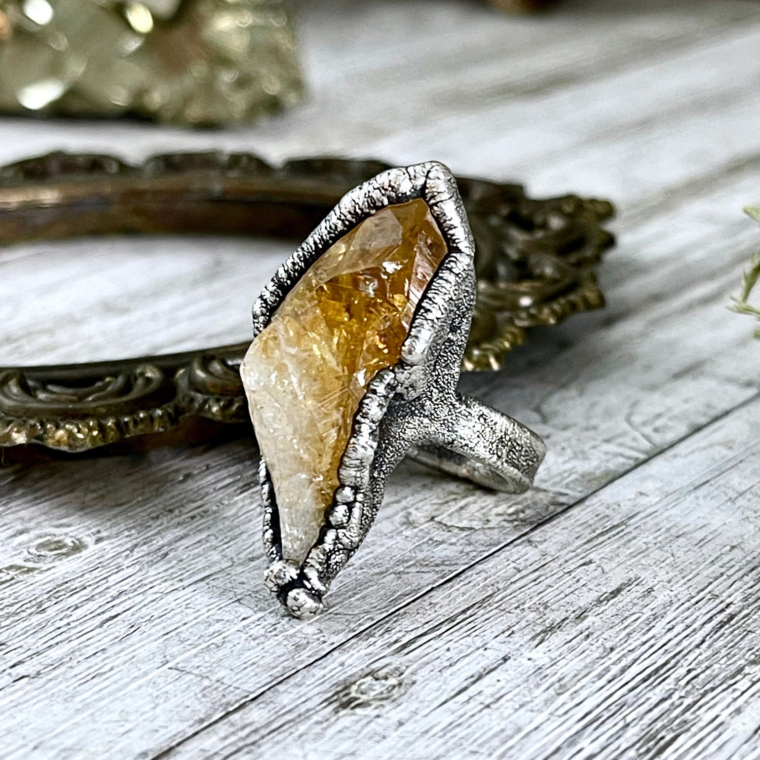 Size 6.5 Raw Citrine Crystal Point Ring Set in Fine Silver / Foxlark Collection - One of a Kind