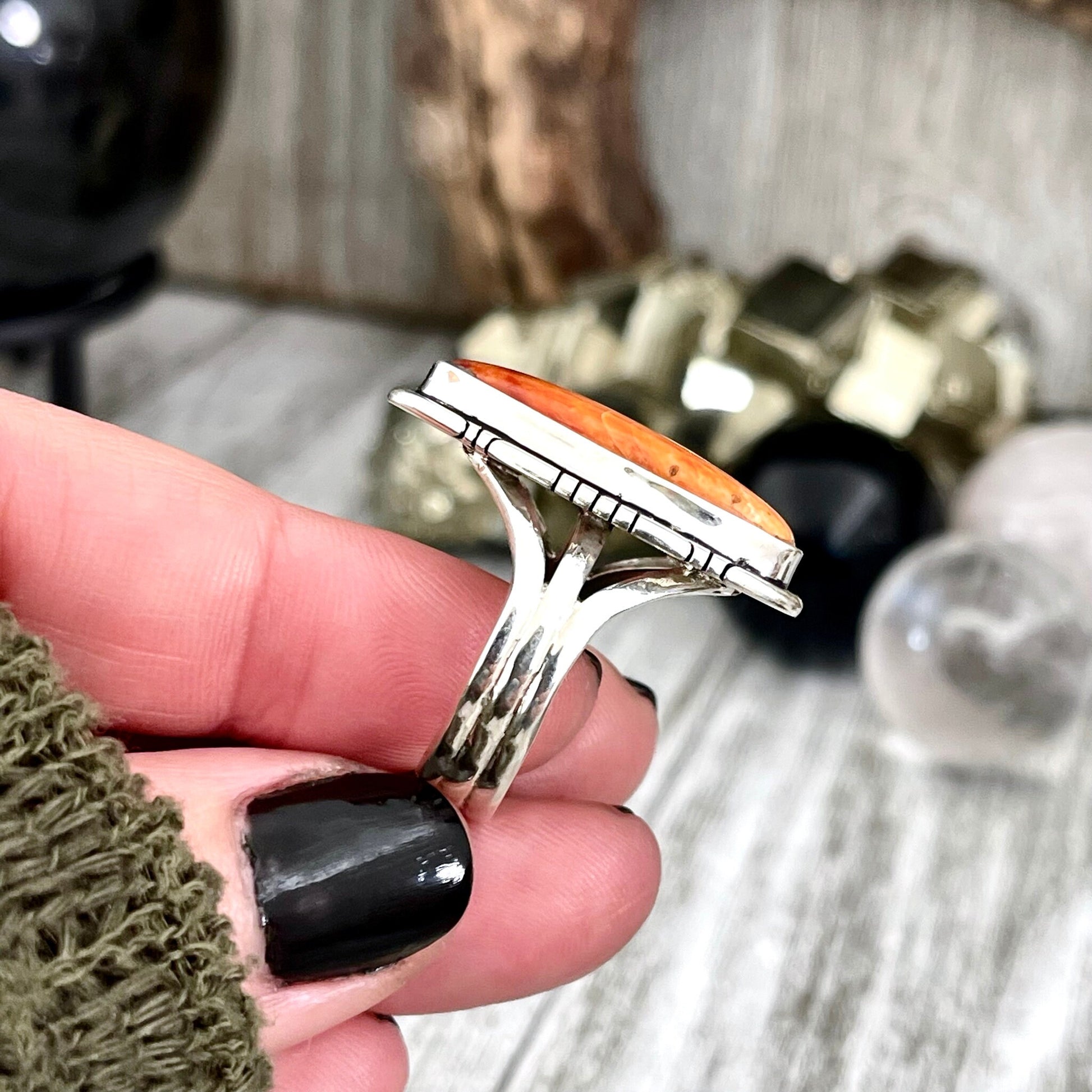 Size 9 Stunning Spiny Oyster Statement Ring Set in Sterling Silver / Curated by FOXLARK Collection - Foxlark Crystal Jewelry