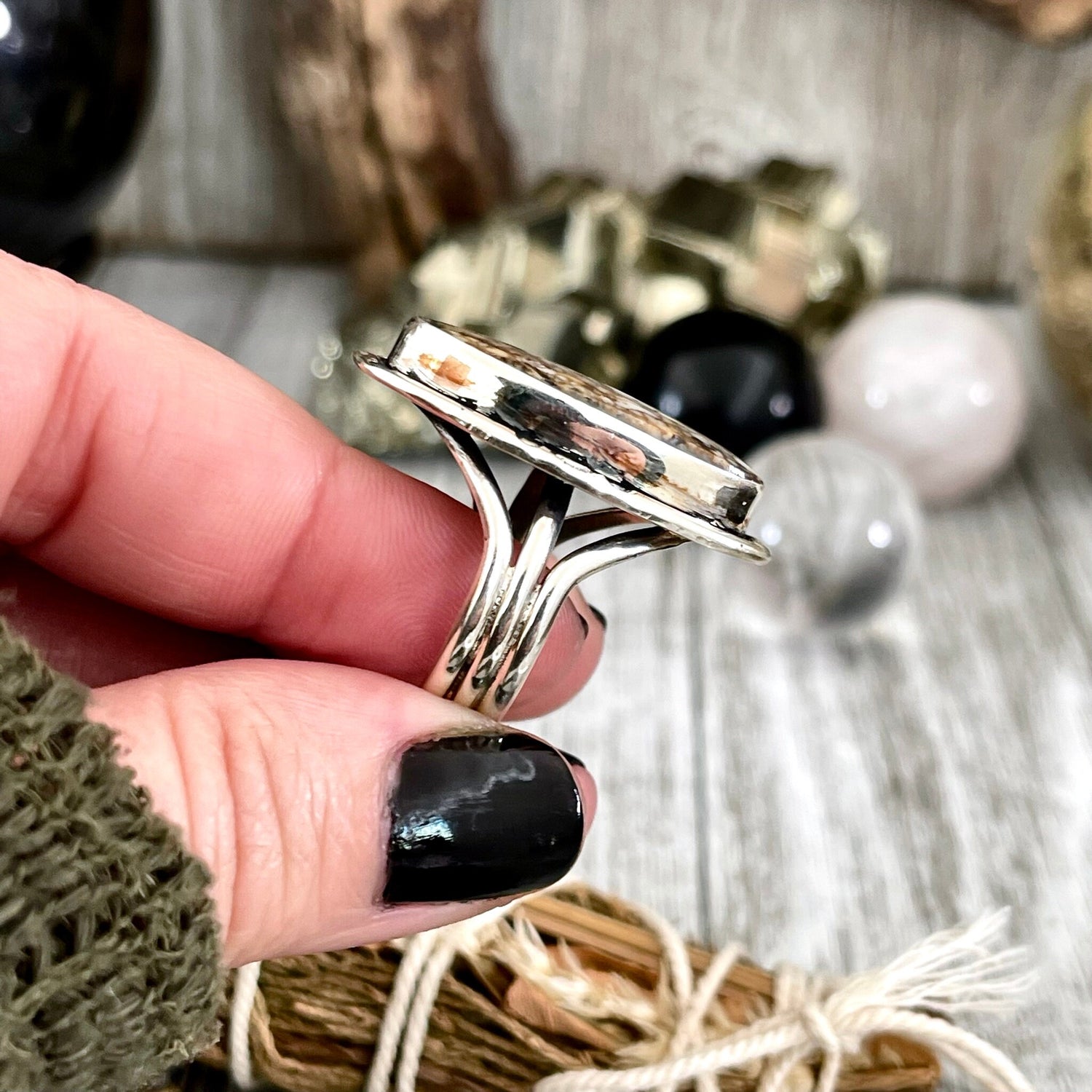 Size 9 Stunning White Buffalo Statement Ring Set in Sterling Silver / Curated by FOXLARK Collection