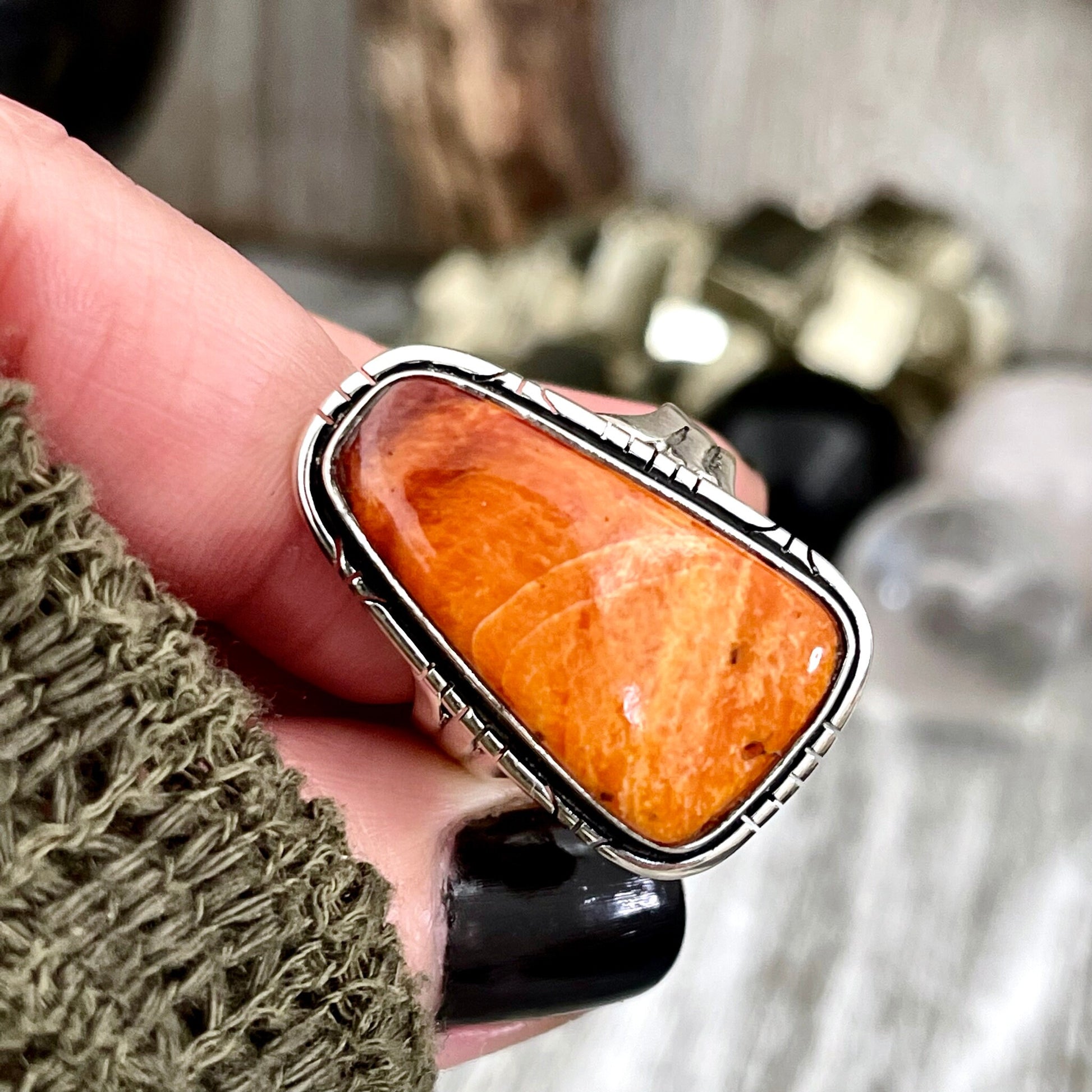 Size 9 Stunning Spiny Oyster Statement Ring Set in Sterling Silver / Curated by FOXLARK Collection - Foxlark Crystal Jewelry