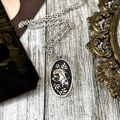 Tiny Talisman Collection - Sterling Silver Cat Skull 23x12mm  /.