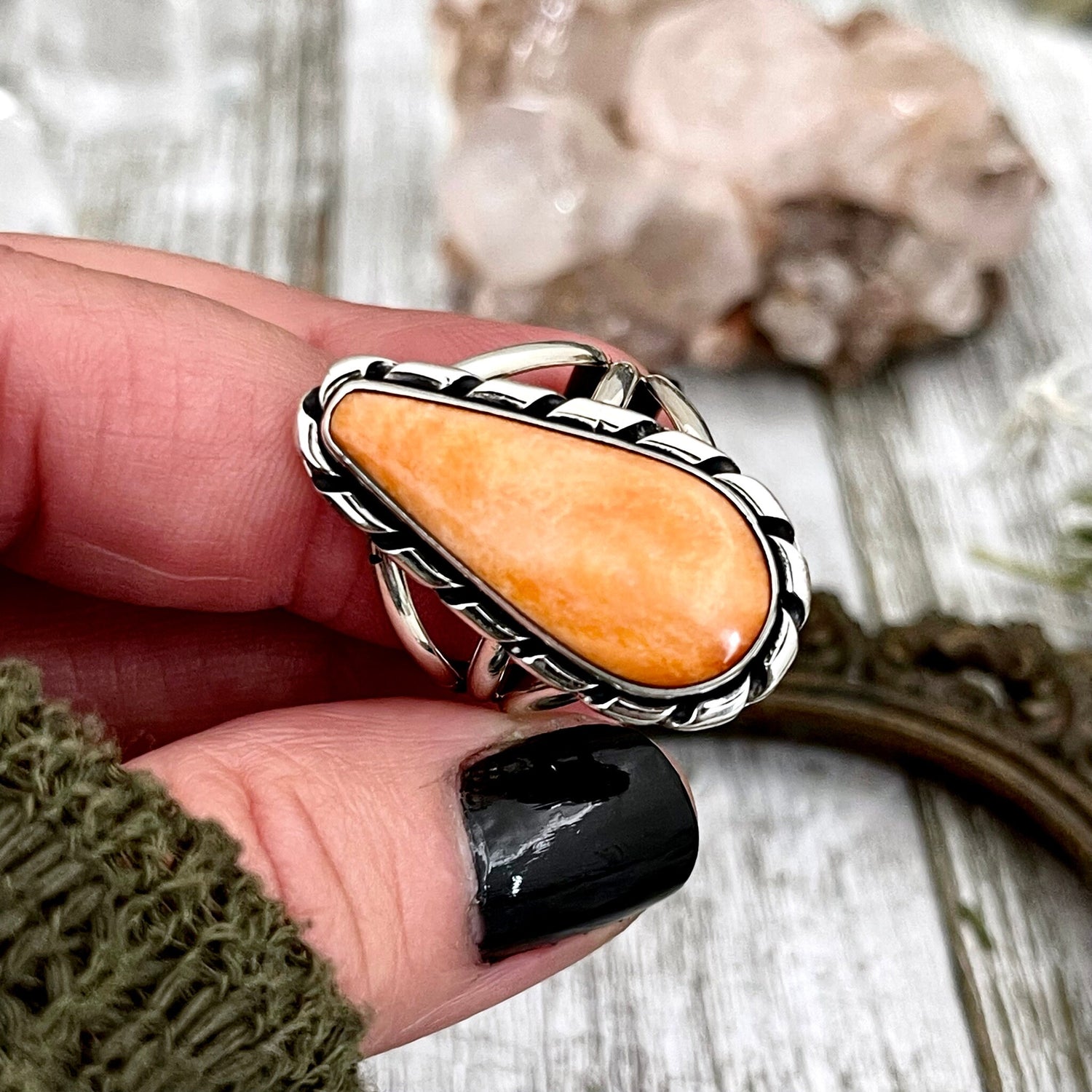 Size 10 Stunning Spiny Oyster Statement Ring Set in Sterling Silver / Curated by FOXLARK Collection