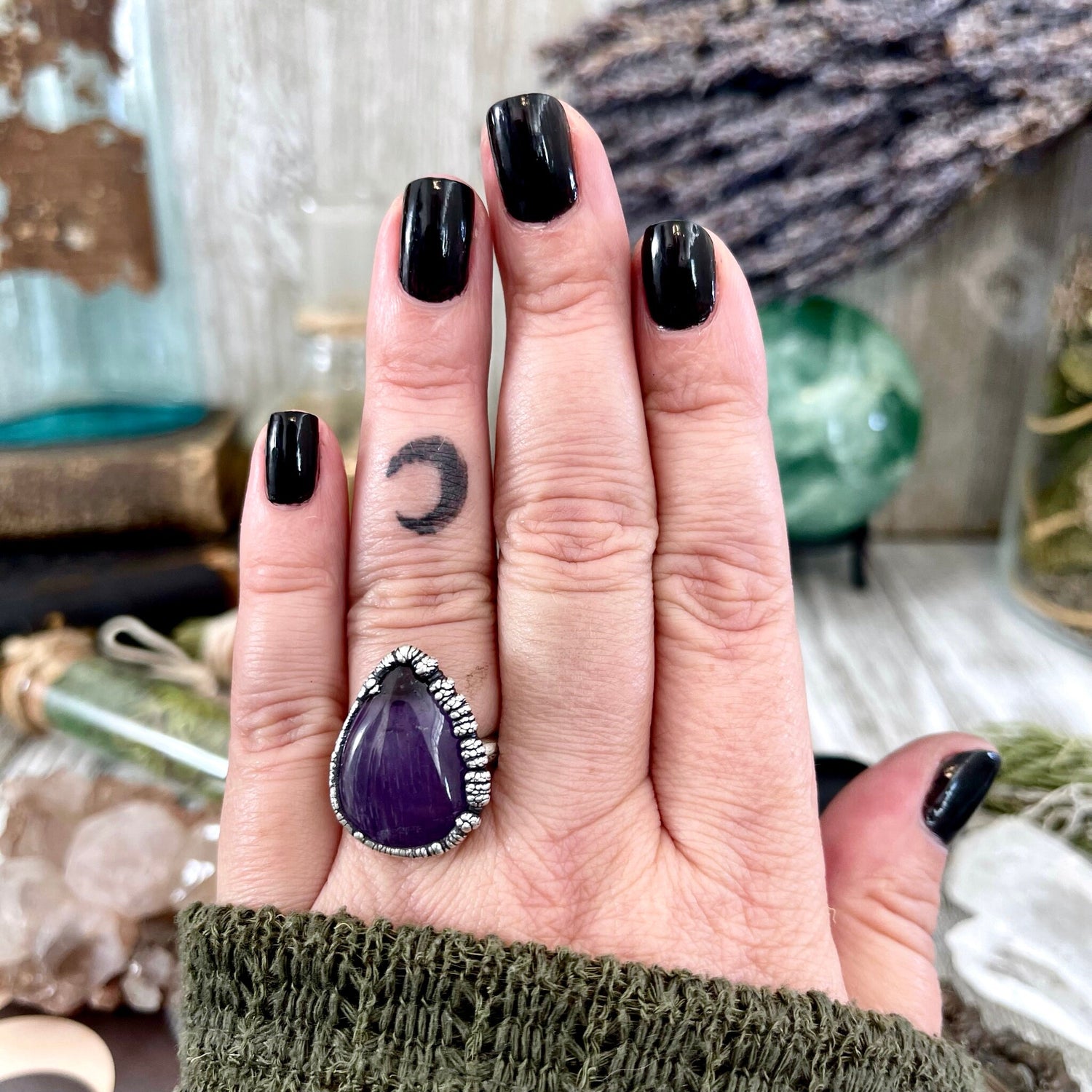 Size 7 Purple Amethyst Teardrop Gemstone Crystal Ring Set in Fine Silver / Foxlark Collection - One of a Kind / Gothic Jewelry